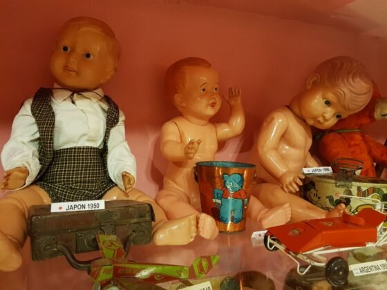 Muñecas, Albumes de Figuritas, Carnaval y Literatura Infantil
